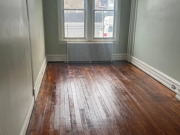 1341 Moss St #1 — Photo 8