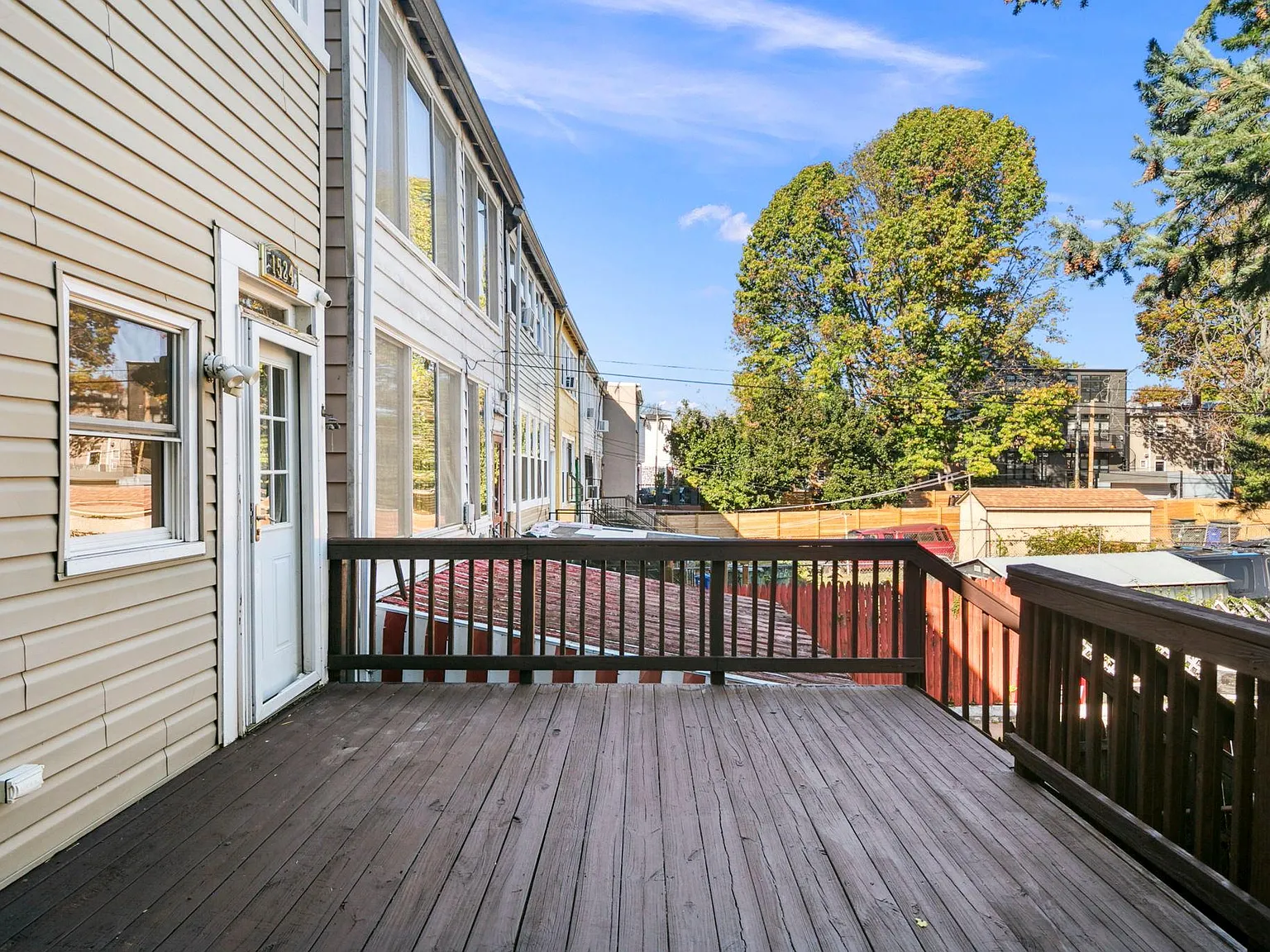 3 bed, 1800 sqft, $4,600 — Photo 2