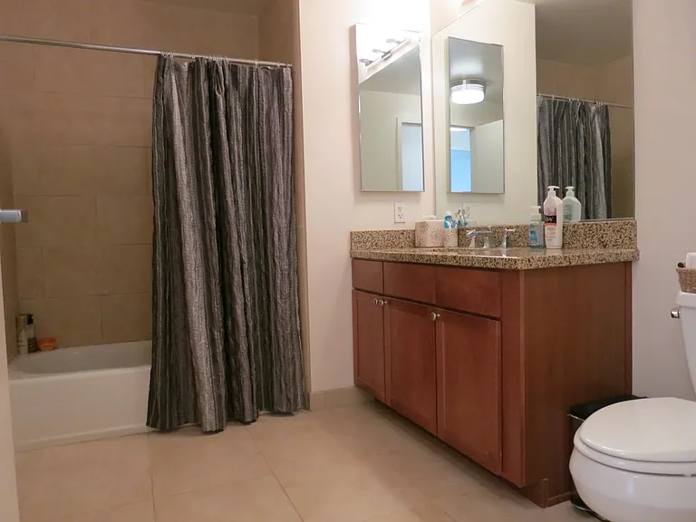 175 W Saint James St #505 — Photo 29
