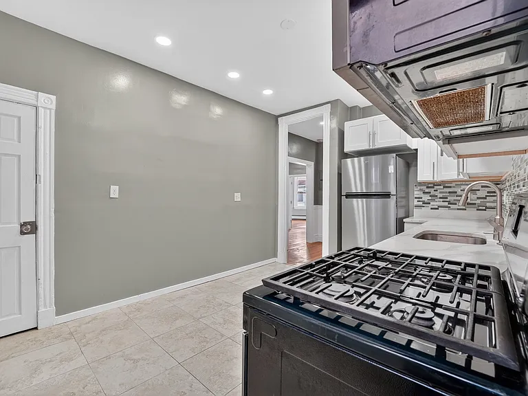 129 Harrishof St #3 — Photo 3