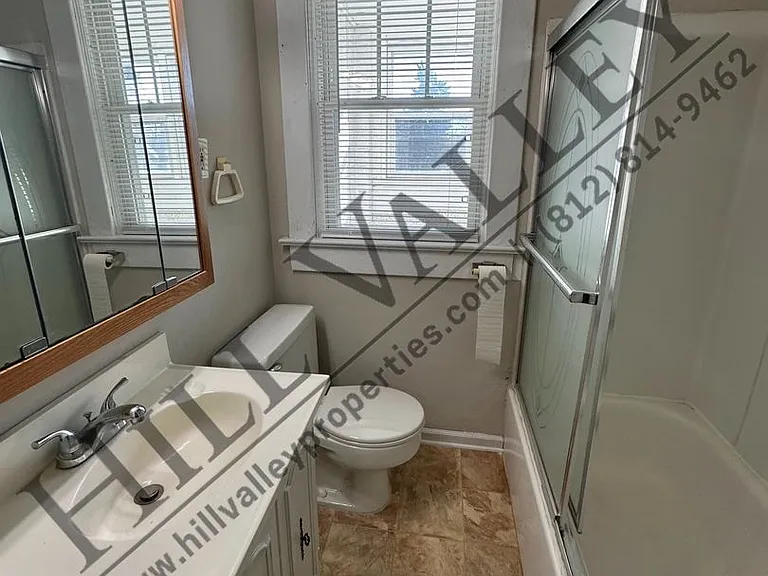 427 Washington Ave — Photo 11