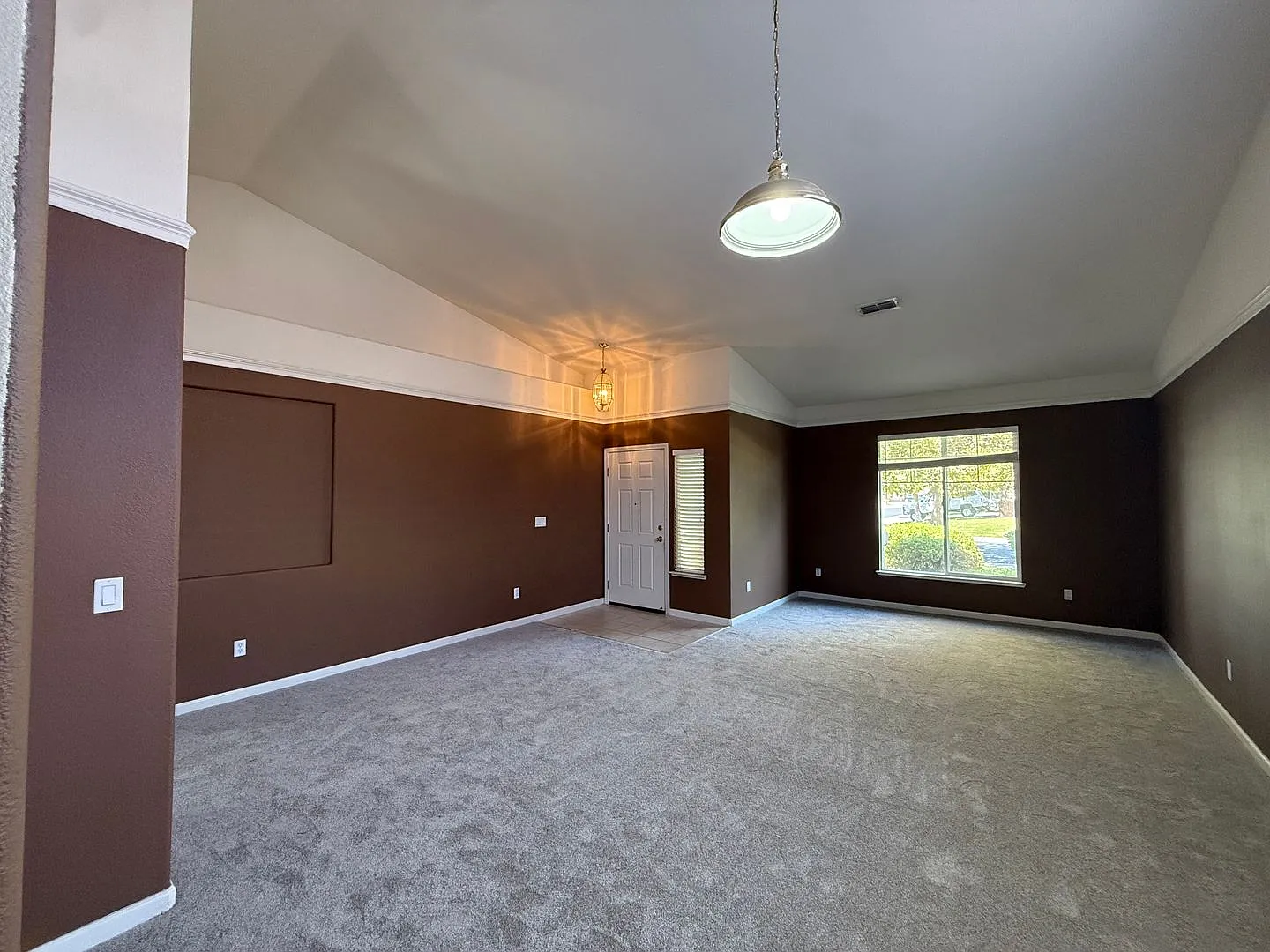3 Bed| 2 Bath | 1840 SF | 3 Car Garage | Single Story | Tenant pays $175 monthly for WS&G — Photo 3