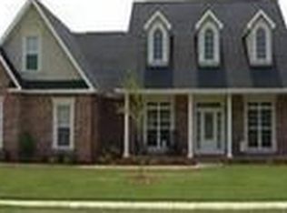 305 Downing Cir, Kathleen, GA 31047