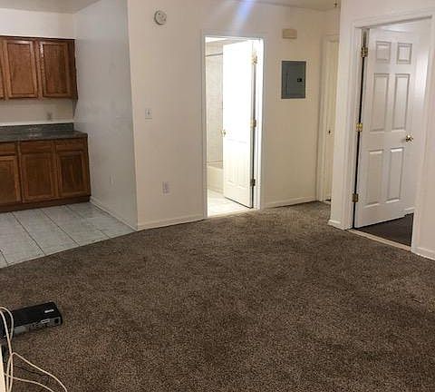 4th image of 120 Dickerson St #1