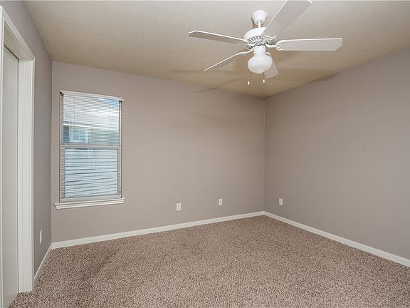 4th image of 4132 McFarland Dr