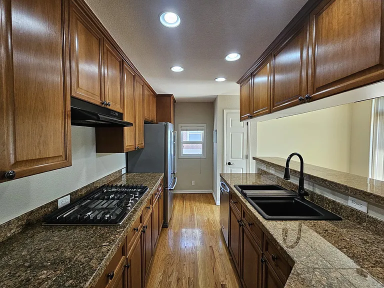 2 Garfield St #A — Photo 6