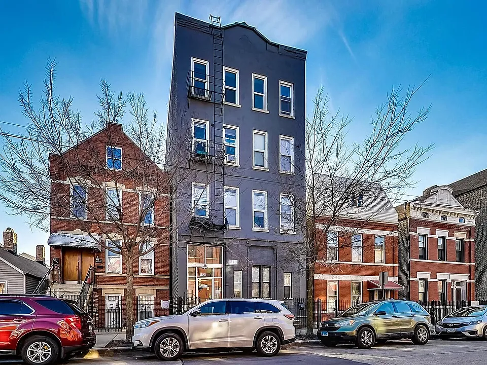 1525 W 17th St #4