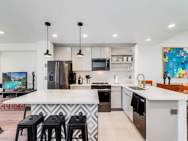 20 River Park Dr #E — Photo 7