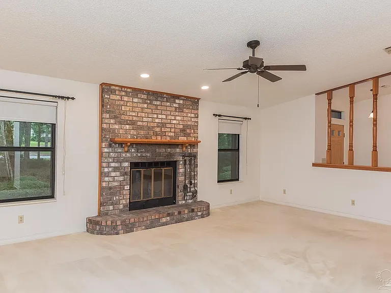 2840 Creekwood Dr — Photo 5