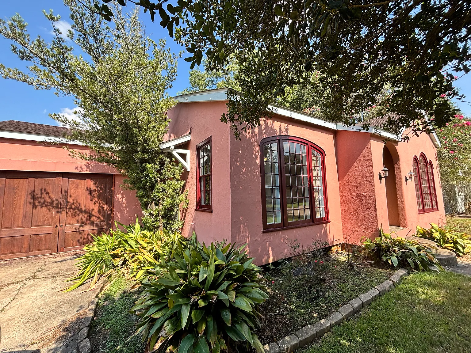 3 bed, 2.5 bath, 1600 sqft, $1,650 — Photo 2