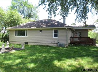 1918 N 60th St, Omaha, NE 68104