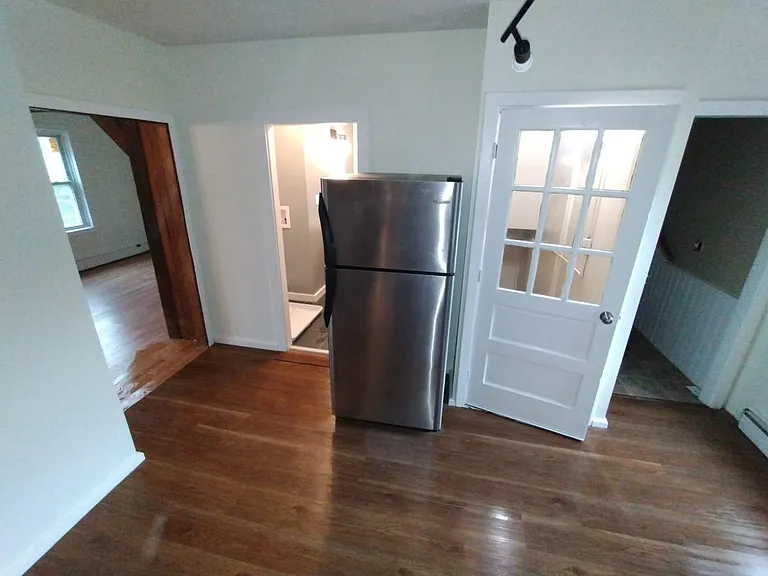 18 Scott Rd #TOWNHOME — Photo 2