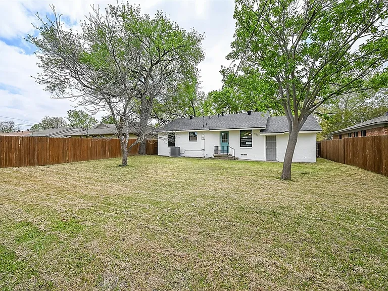 2729 Lockhart Ave — Photo 18