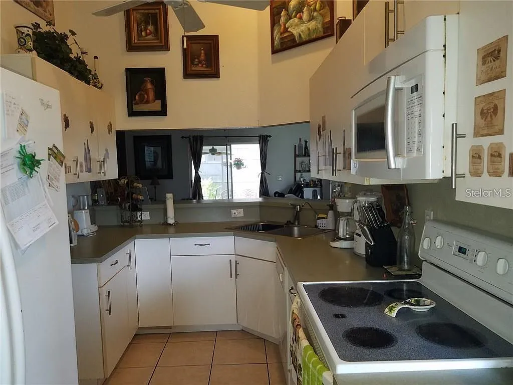 3 bed, 2.0 bath, 1474 sqft, $1,850 — Photo 4