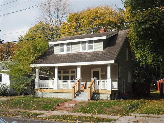 1st image of 479 Kenwood St NE