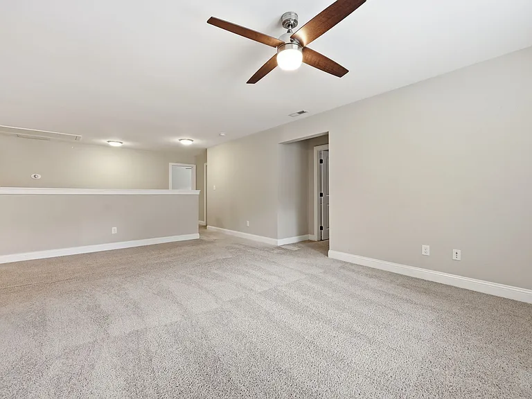 265 Heather Brook Cir — Photo 35