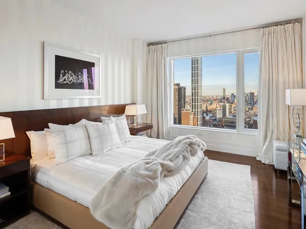 252 East 57th Street image 8 of 19