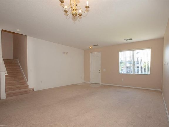 4th image of 2715 Portchester Ct