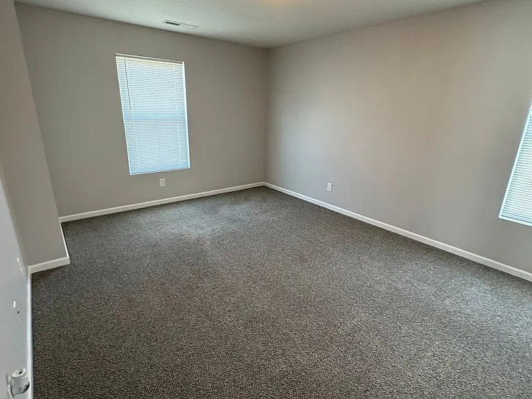 3371 Fall Valley Dr — Photo 16