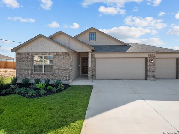 105 Pendleton Cove, Floresville, TX 78114