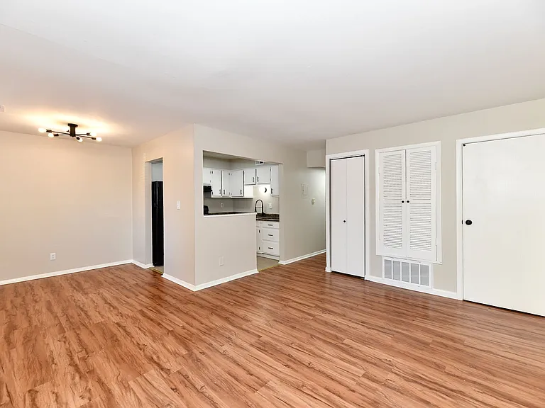 The Cedars Apartment Homes — Photo 35