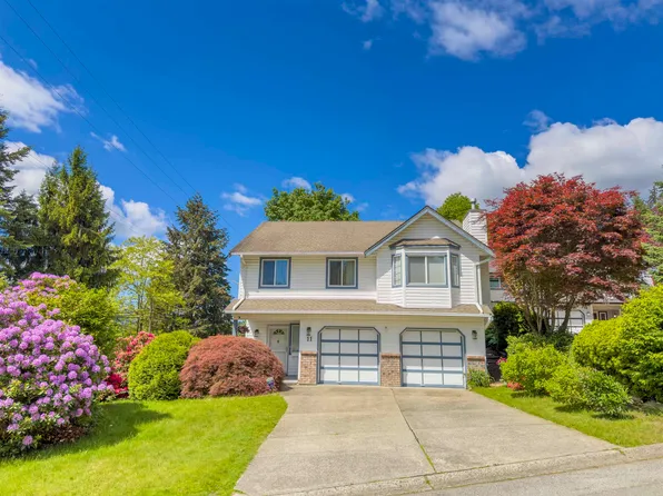 11 Harbour Pl, Pt Moody, BC V3H 4J8