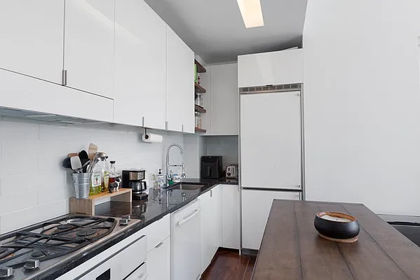 Rented by Nest Seekers International | media 29