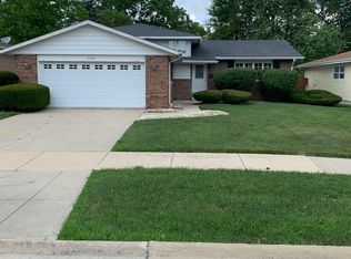 4042 Violet Ln, Matteson, IL 60443