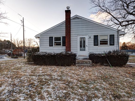 4th image of 434 Walnut Dr