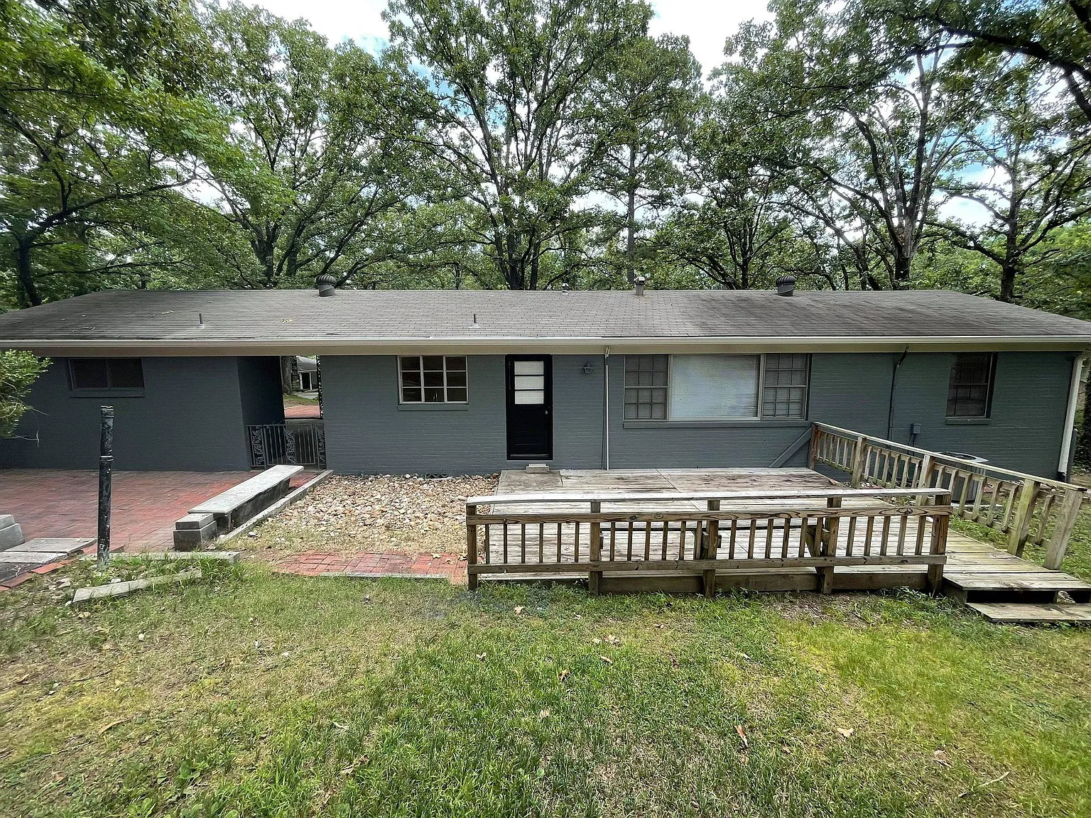 3 bed, 1.5 bath, 1263 sqft, $1,495 — Photo 4