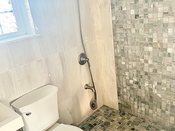 4th image of 5746 229th St #4F