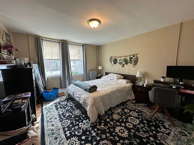 208 Main St. — Photo 19