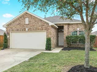 12609 Pirate Bend Dr, La Marque, TX 77568
