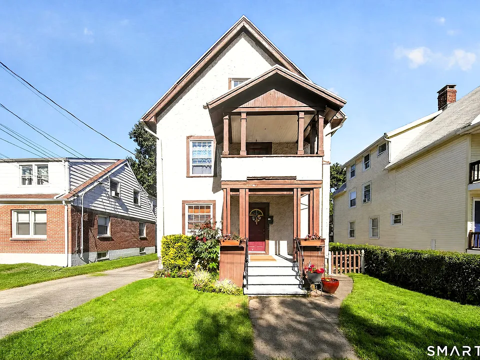 42-46 Hanford Ave