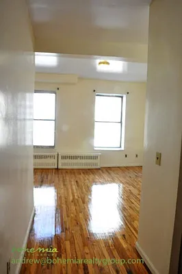 Rented by Bohemia Realty Group | media 18