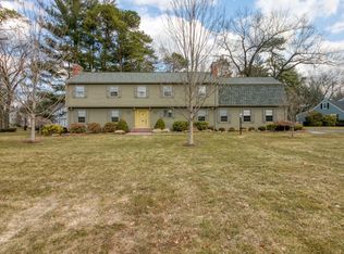 44 Salem Rd, Longmeadow, MA 01106