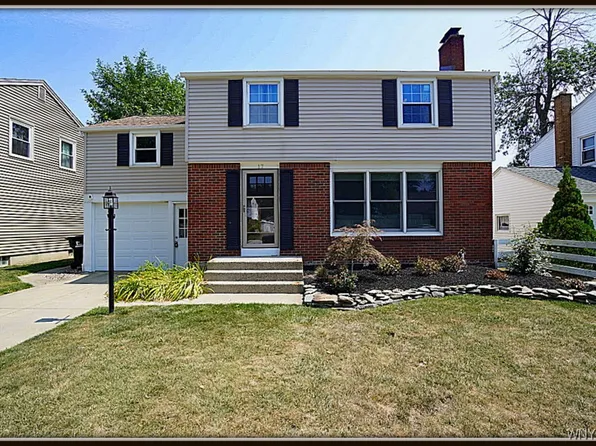 17 Patricia Dr, Tonawanda, NY 14150