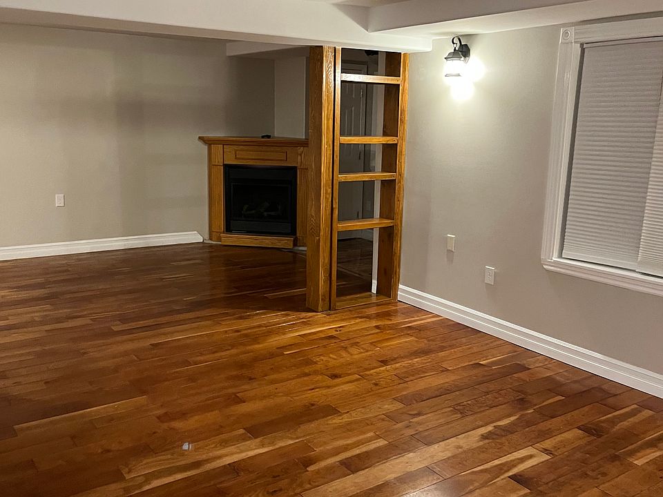 living room to dining room
