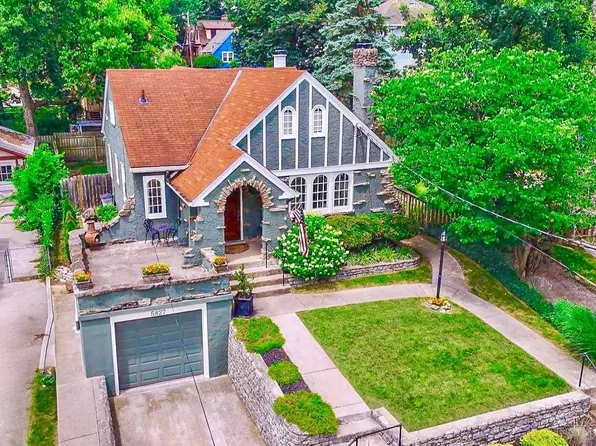 5827 Lester Rd, Cincinnati, OH 45213