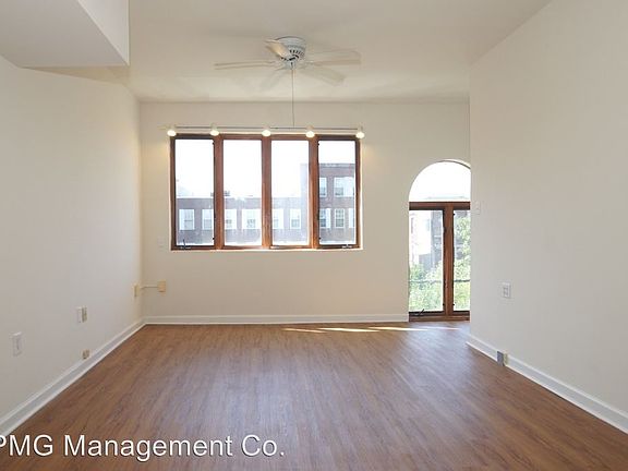 3rd image of 333 Bainbridge St Fl 3rd