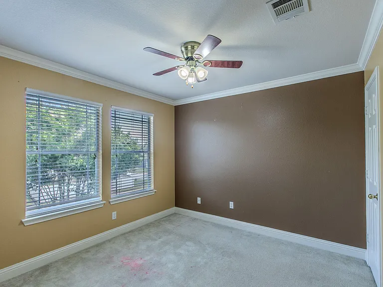 824 Palo Duro Dr — Photo 18