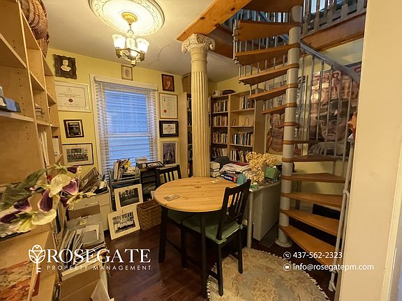5th image of 515 Hughson St N #0