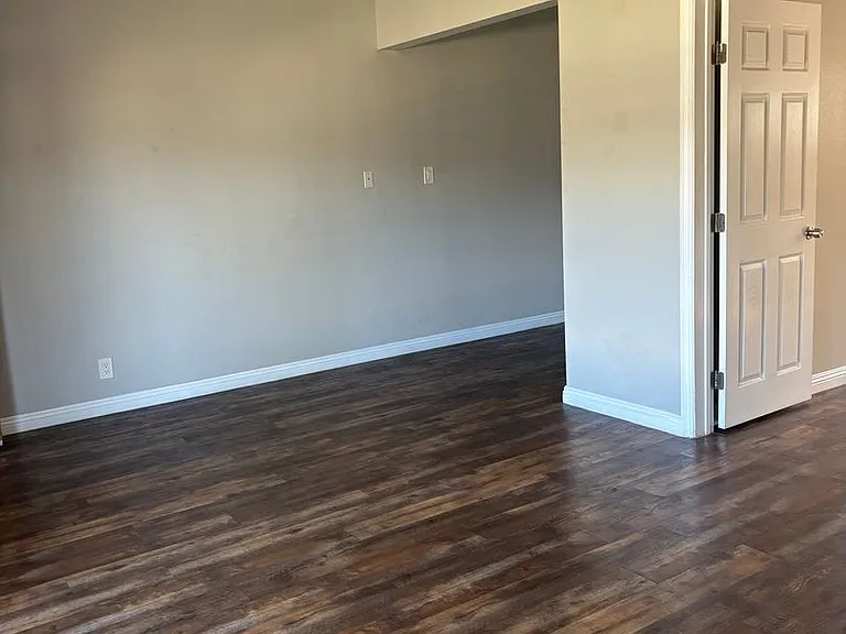 7348-7352 Neo St — Photo 19