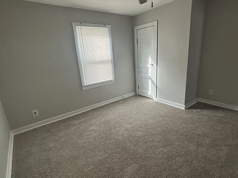 3655 Parthenia Ave — Photo 7