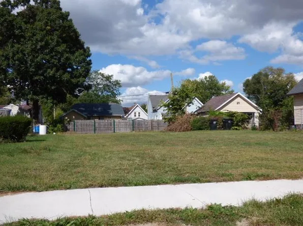 1005 Bellevue Place #8, Beloit, WI 53511