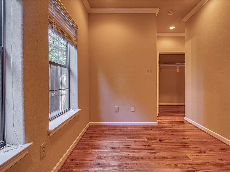 1250 Utah St — Photo 33