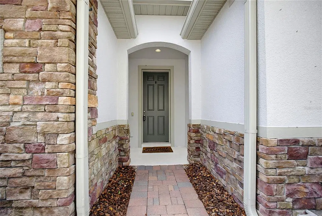 3 bed, 2.5 bath, 1872 sqft, $2,450 — Photo 4
