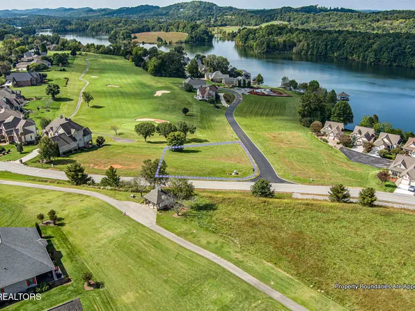 889 Rarity Bay Pkwy, Vonore, TN 37885