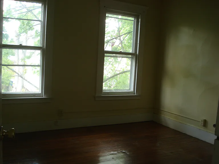 19-21 Brownell St #2 — Photo 7