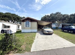 10 Briarwood Ln, Thonotosassa, FL 33592